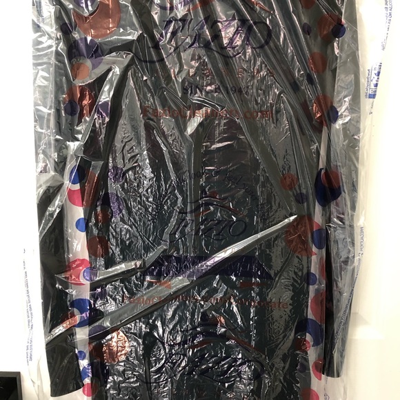 Sonia Rykel Tunic Top Slimming with Button shoulder detail - Picture 5 of 5